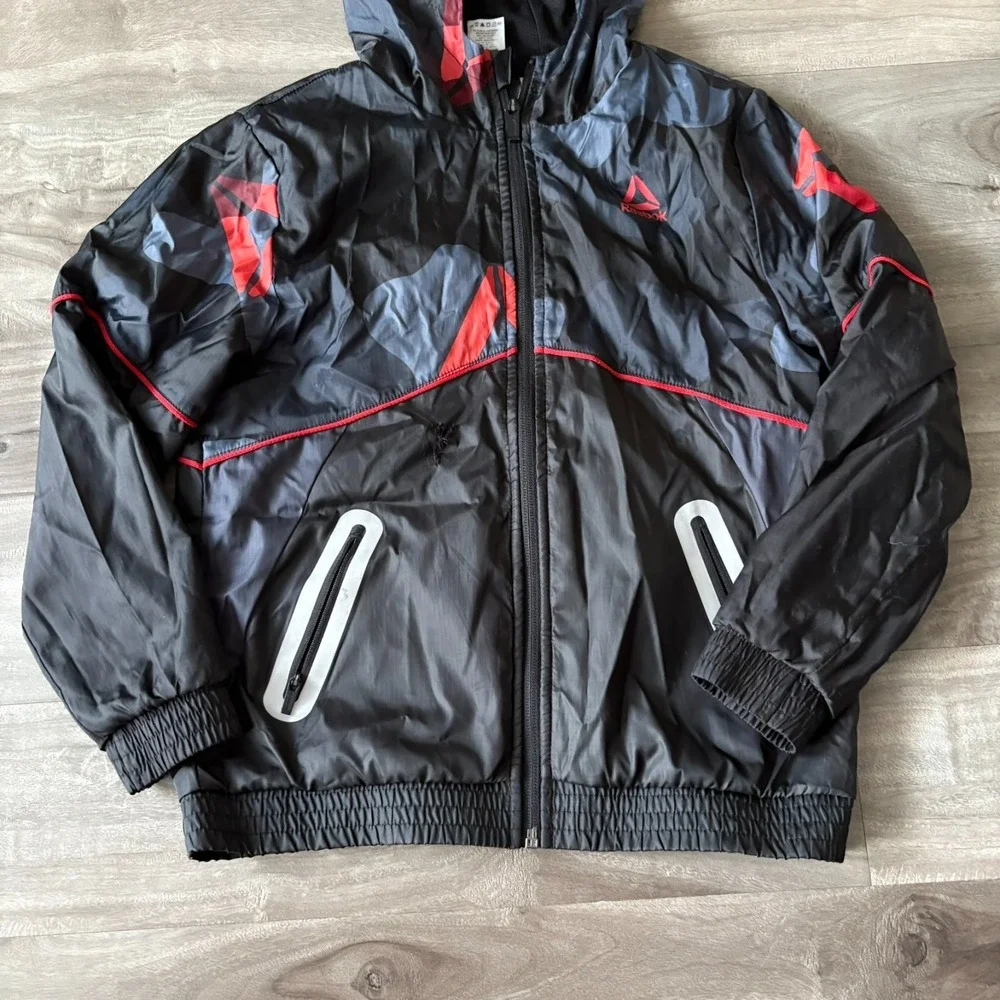 Reebok lightweight stylish